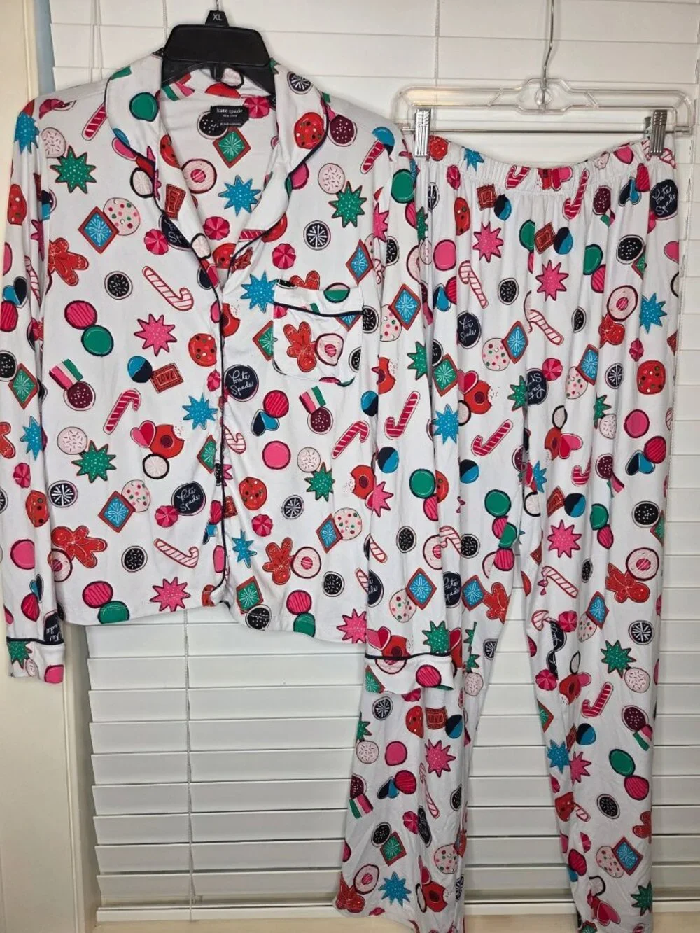 Kate Spade Holiday Cookie Womens Pajamas Top pants set M Christmas